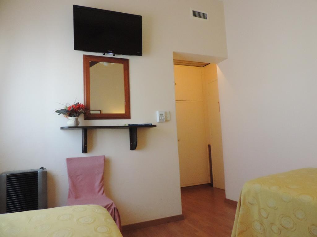 Hotel Galicia Trelew Dış mekan fotoğraf