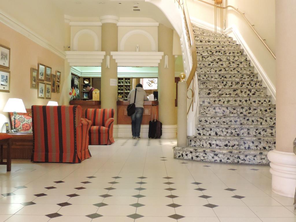 Hotel Galicia Trelew Dış mekan fotoğraf